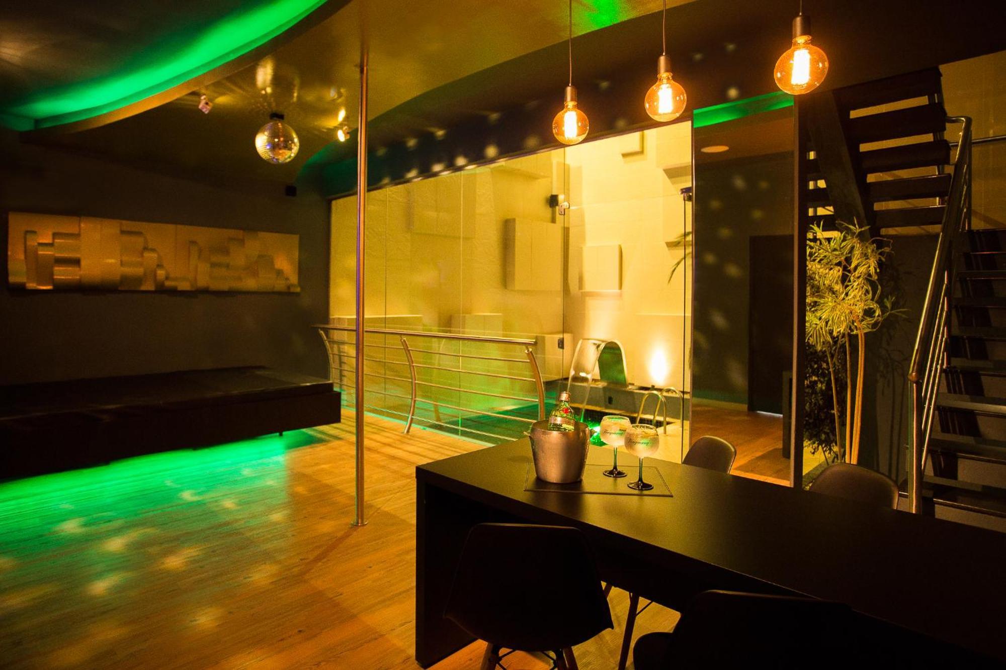 קמפינאס Tout Motel (Adults Only) מראה חיצוני תמונה