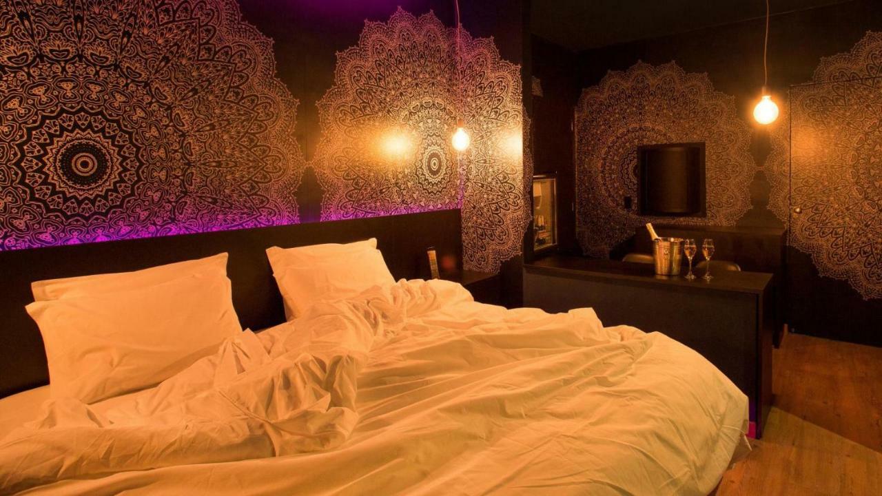 קמפינאס Tout Motel (Adults Only) מראה חיצוני תמונה