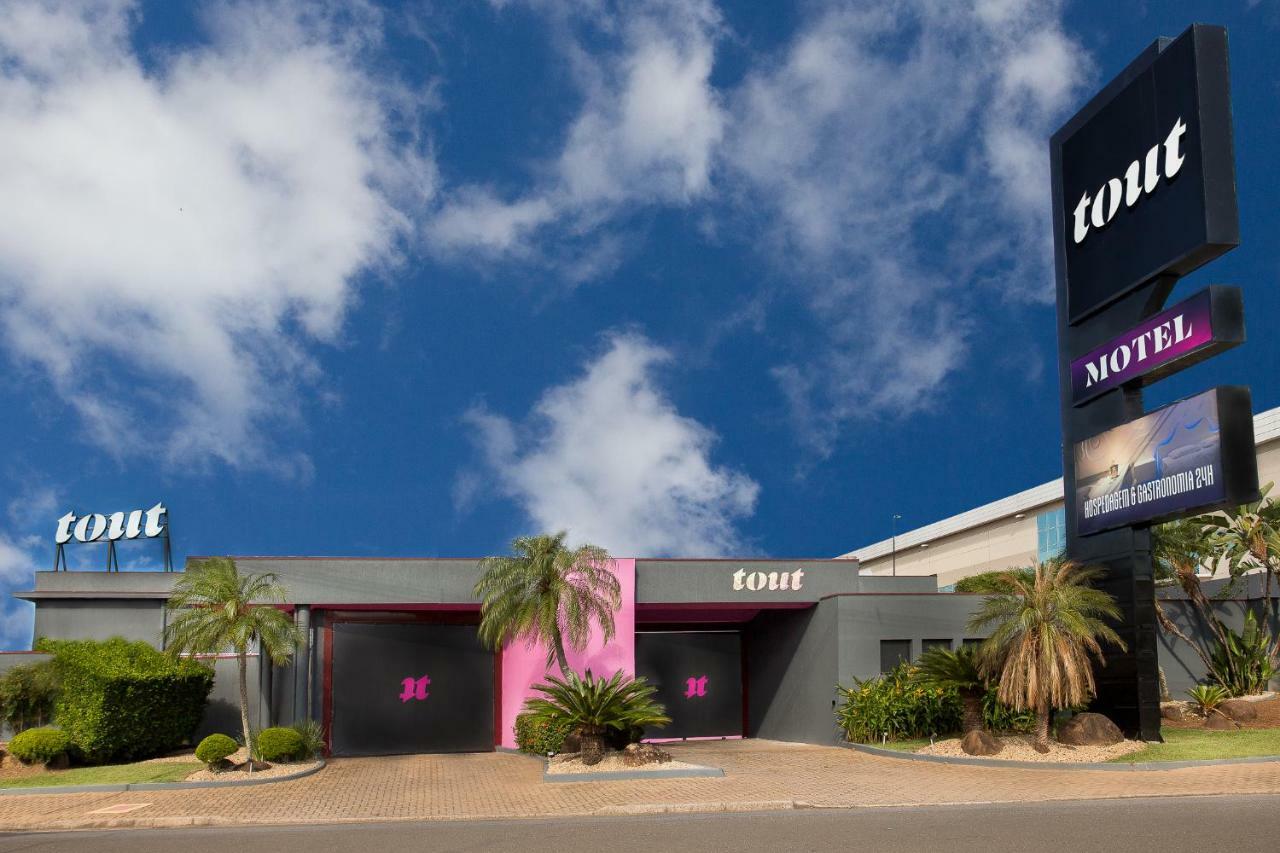 קמפינאס Tout Motel (Adults Only) מראה חיצוני תמונה